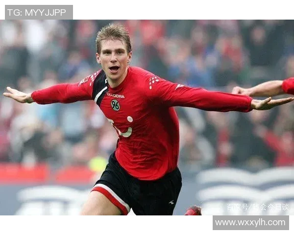 阿布：从球场新星到足球巨星的辉煌崛起与传奇故事